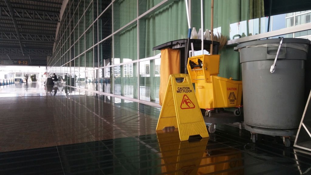 What Is The Average Cost Per Square Foot For Commercial Cleaning?